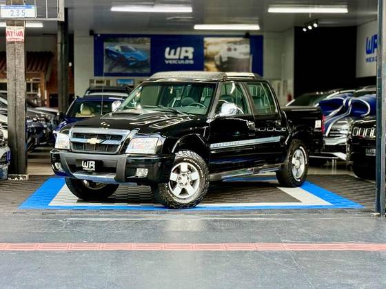 CHEVROLET S10 2.4 MPFI EXECUTIVE 4X2 CD 8V FLEX 4P MANUAL CHEVROLET S10 2.4 MPFI EXECUTIVE 4X2 CD 8V FLEX 4P MANUAL